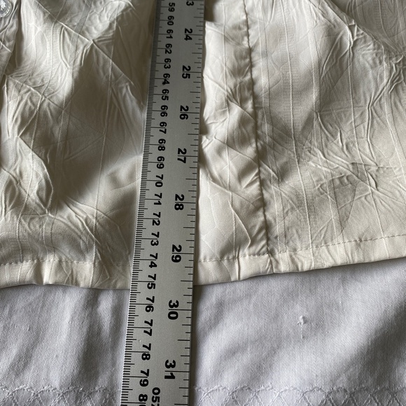 Claire France Women's White Textured 1/2 Sleeve Button Up Blouse Size 16 - Picture 12 of 13
